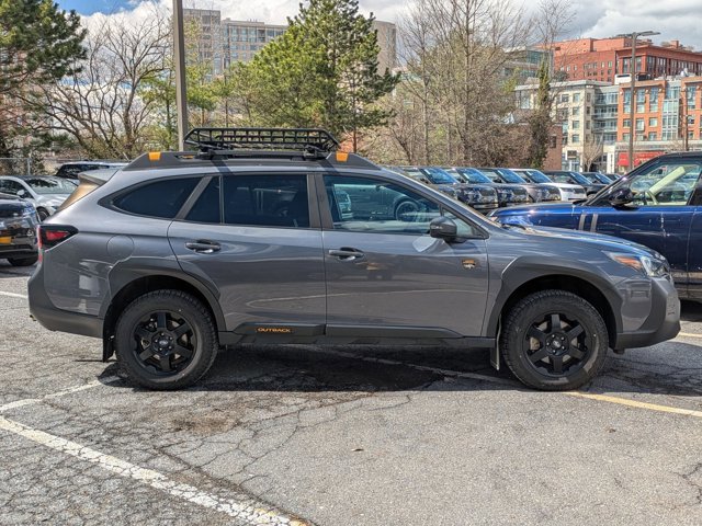 Used 2022 Subaru Outback Wilderness image 4