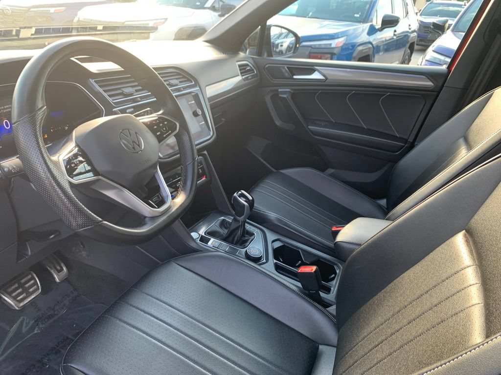 Used 2024 Volkswagen Tiguan SE R-Line AWD/4WD image 14