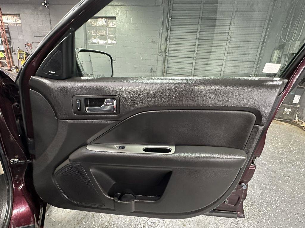 Used 2011 Ford Fusion SEL w/ 302A Rapid Spec Order Code FWD image 37
