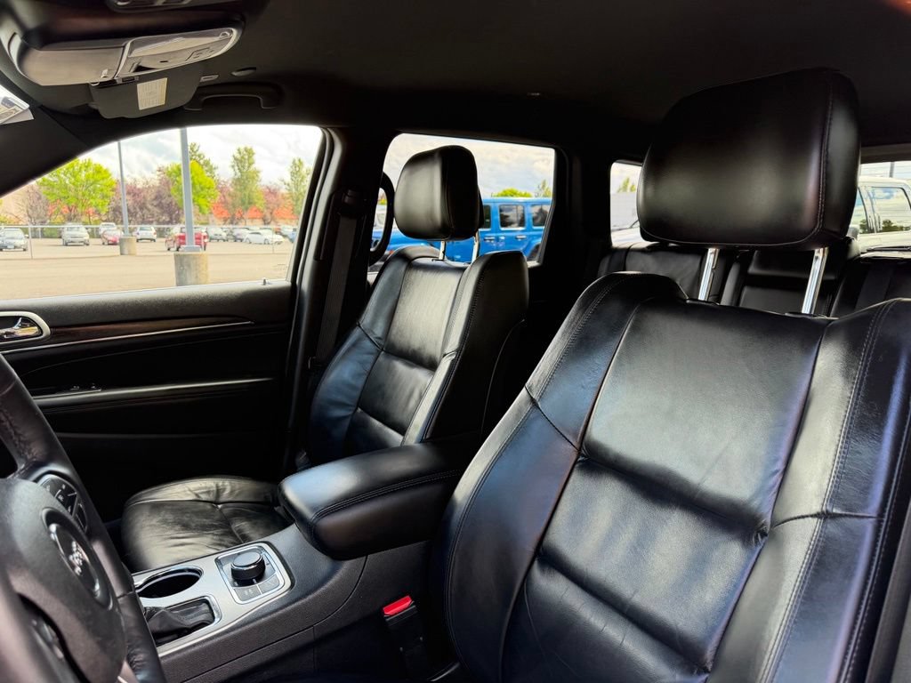 Used 2018 Jeep Grand Cherokee Limited w/ Trailer Tow Group IV AWD/4WD image 14