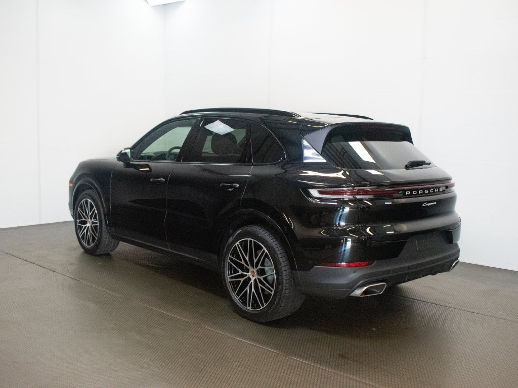 New 2026 Porsche Cayenne AWD/4WD image 3
