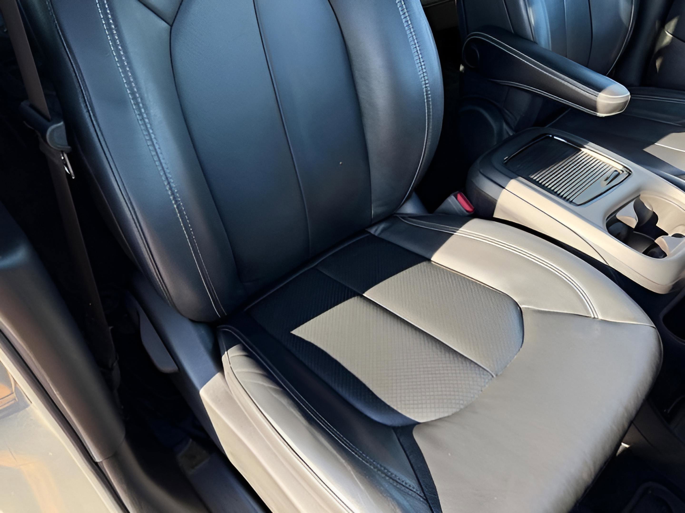 Certified 2021 Chrysler Pacifica Touring-L w/ Uconnect Theater Family Group image 16