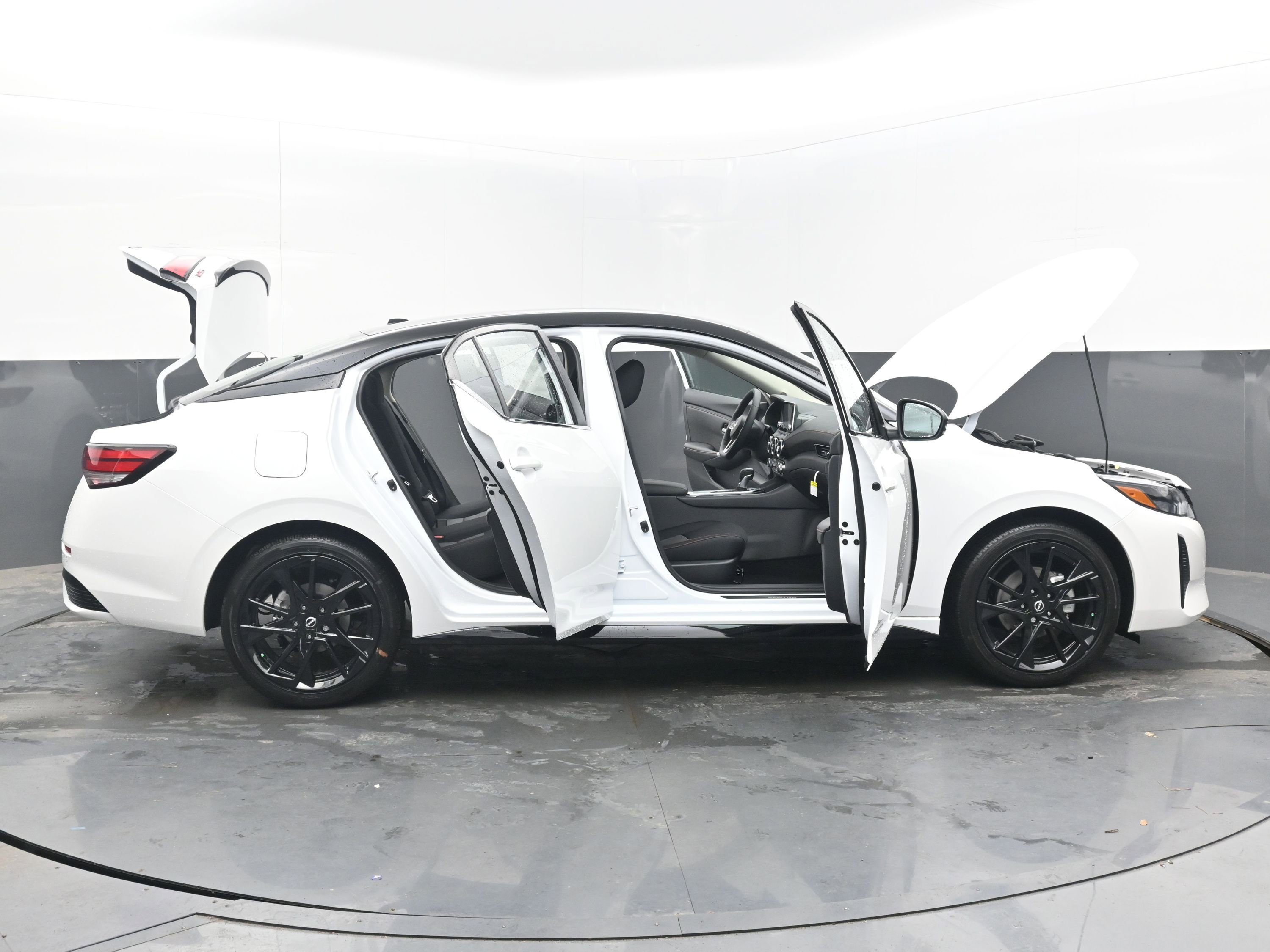 New 2025 Nissan Sentra SR w/ Midnight Edition image 45