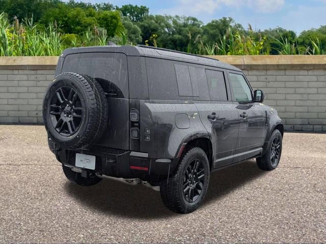 New 2026 Land Rover Defender 110 X-Dynamic SE image 4