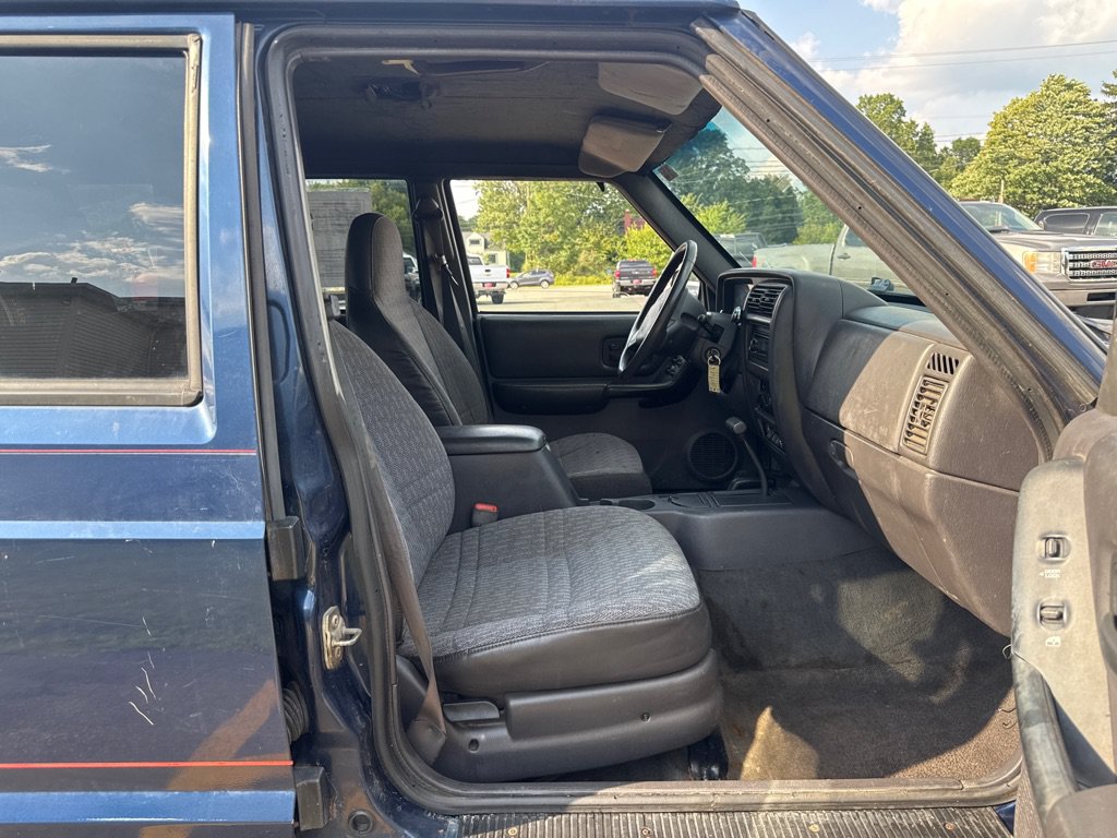 Used 2000 Jeep Cherokee Sport AWD/4WD image 13