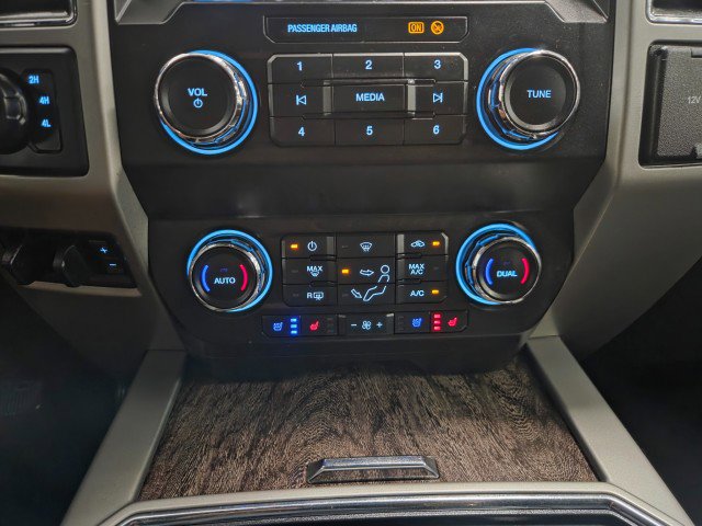 Used 2019 Ford F250 Lariat w/ Lariat Ultimate Package AWD/4WD image 57