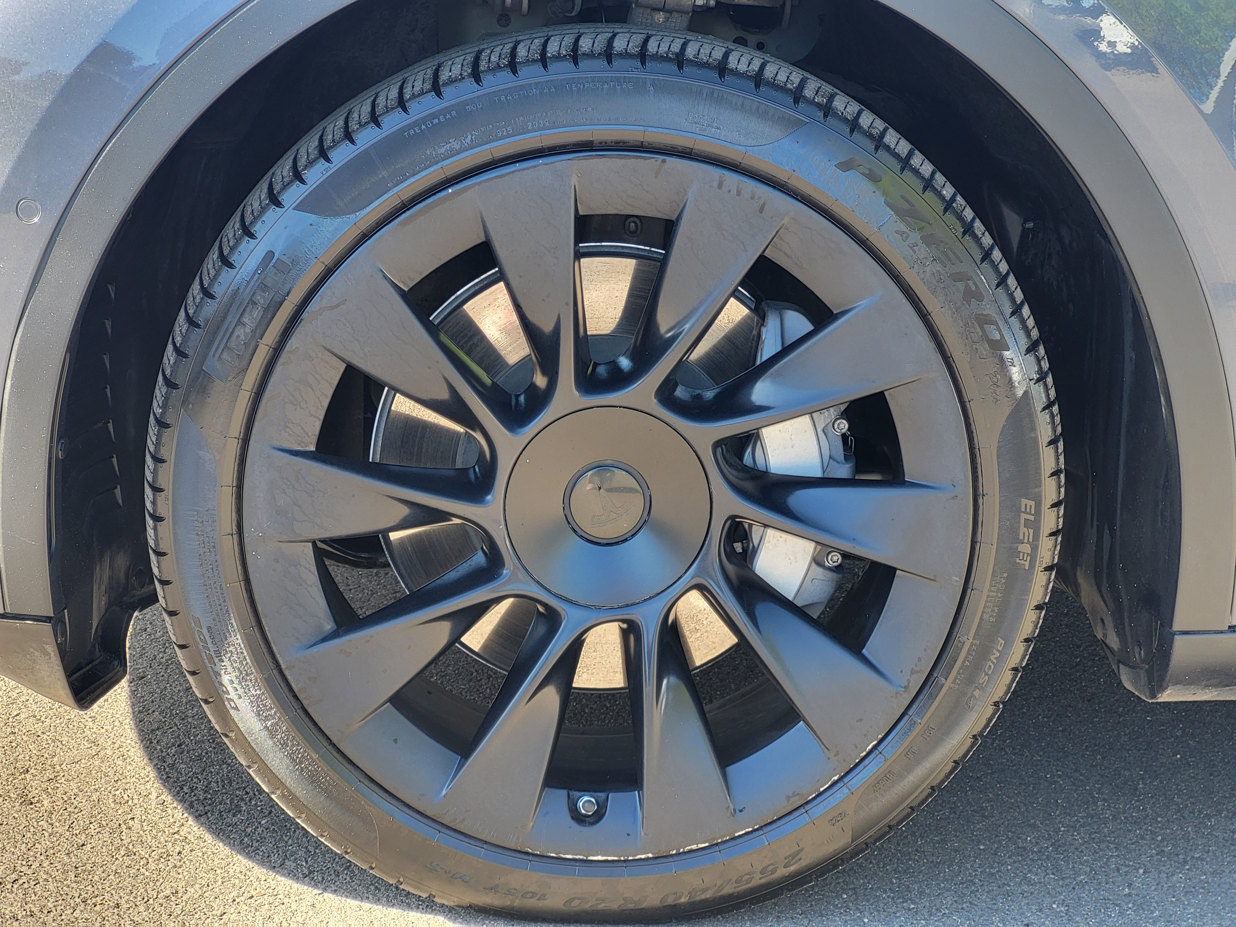 Used 2020 Tesla Model Y Performance image 10