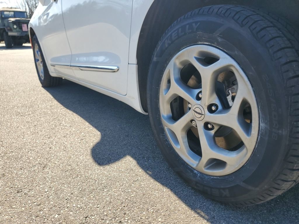 Used 2022 Chrysler Pacifica Limited image 43
