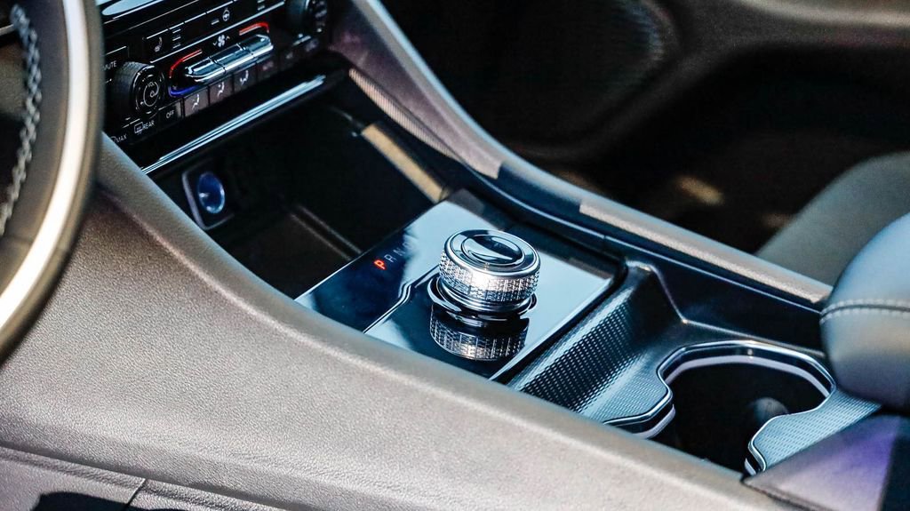 New 2025 Jeep Grand Cherokee L Laredo w/ Luxury Tech Group I image 22