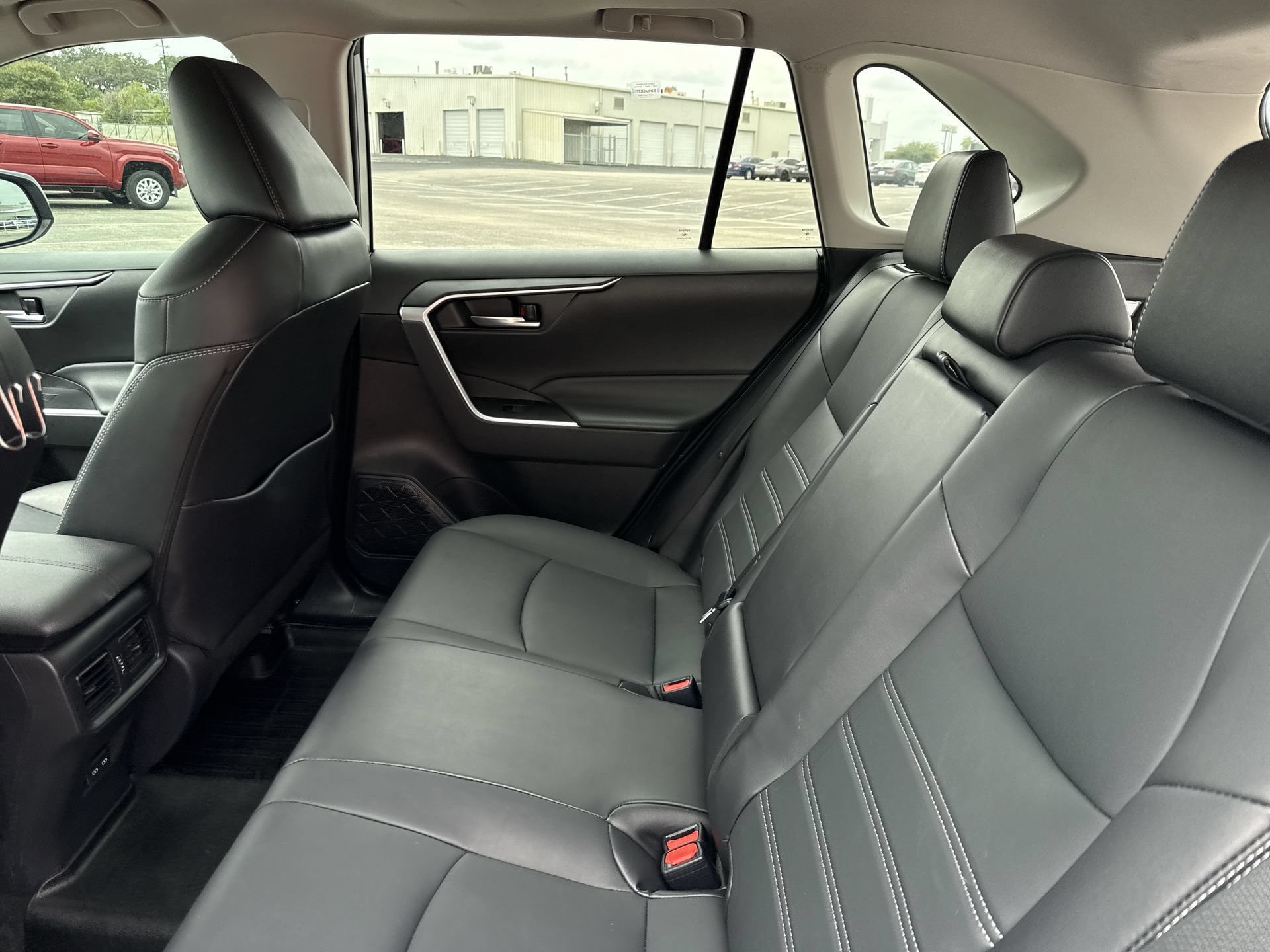 Certified 2023 Toyota RAV4 XLE Premium FWD image 25