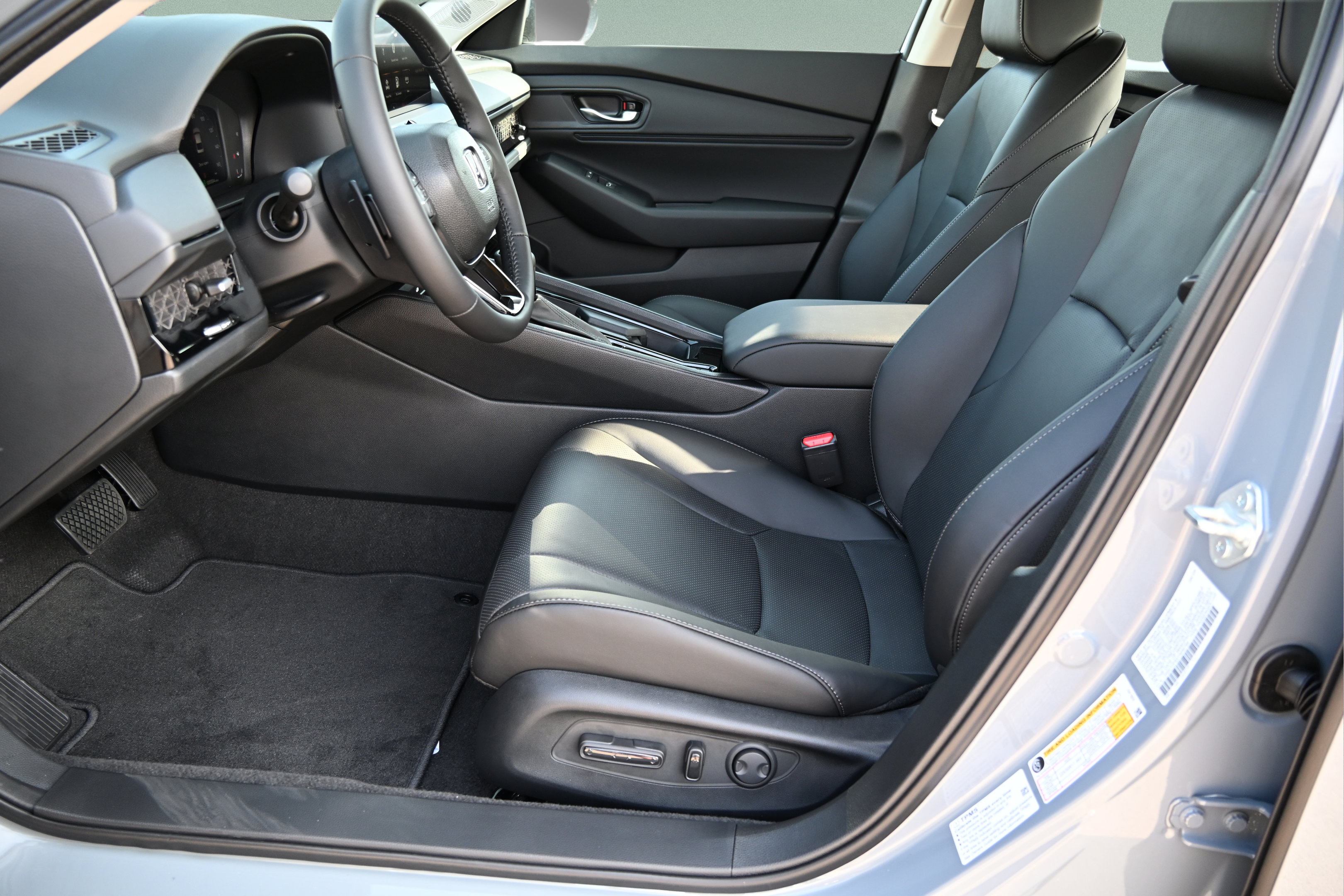 New 2026 Honda Accord EX-L image 17