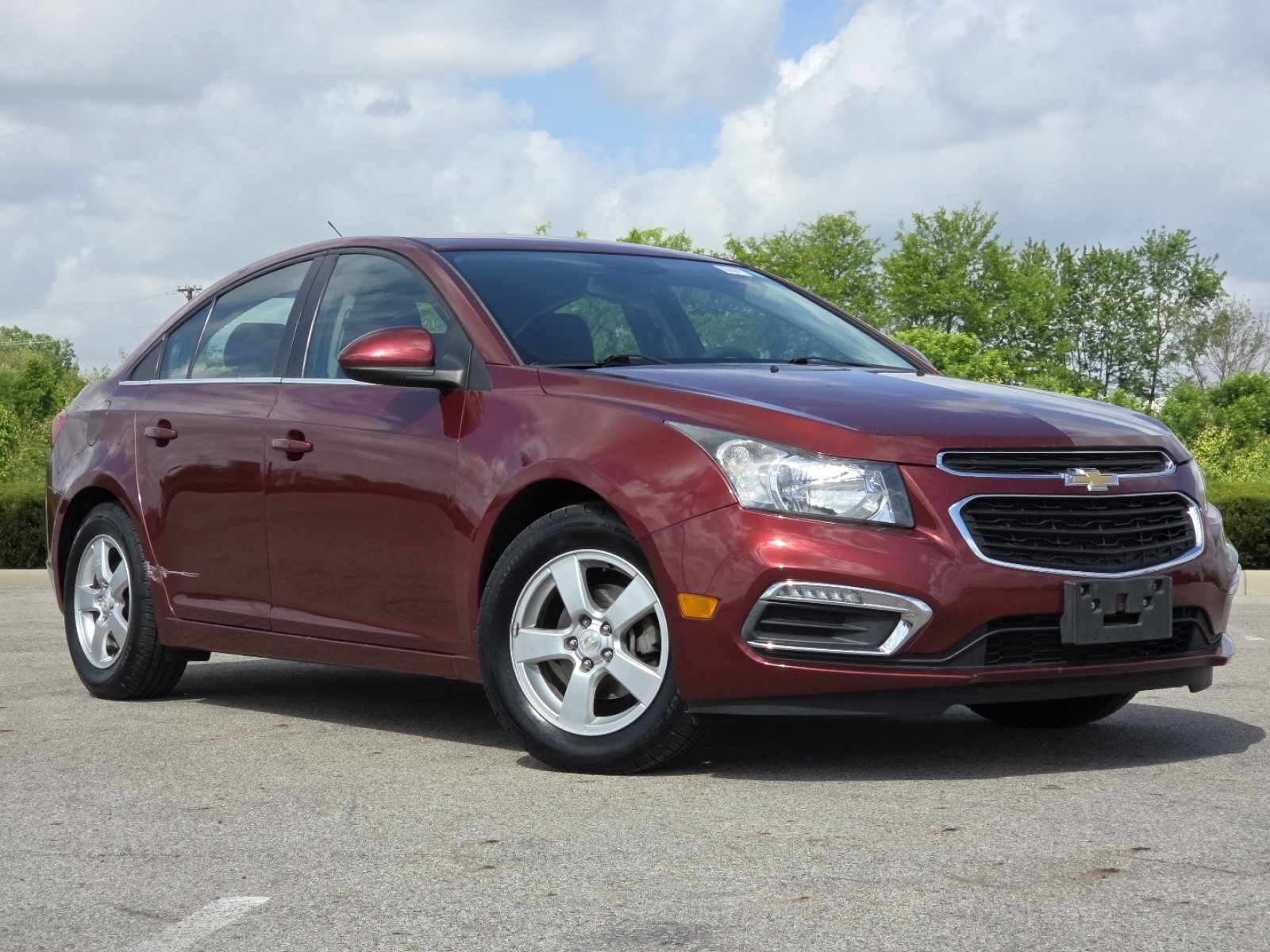Used 2016 Chevrolet Cruze LT FWD image 2
