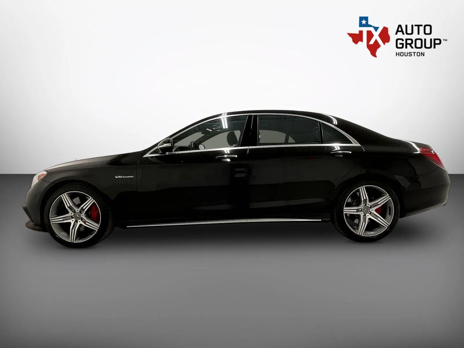 Used 2016 Mercedes-Benz S 63 AMG 4MATIC Sedan w/ Driver Assistance Package image 9