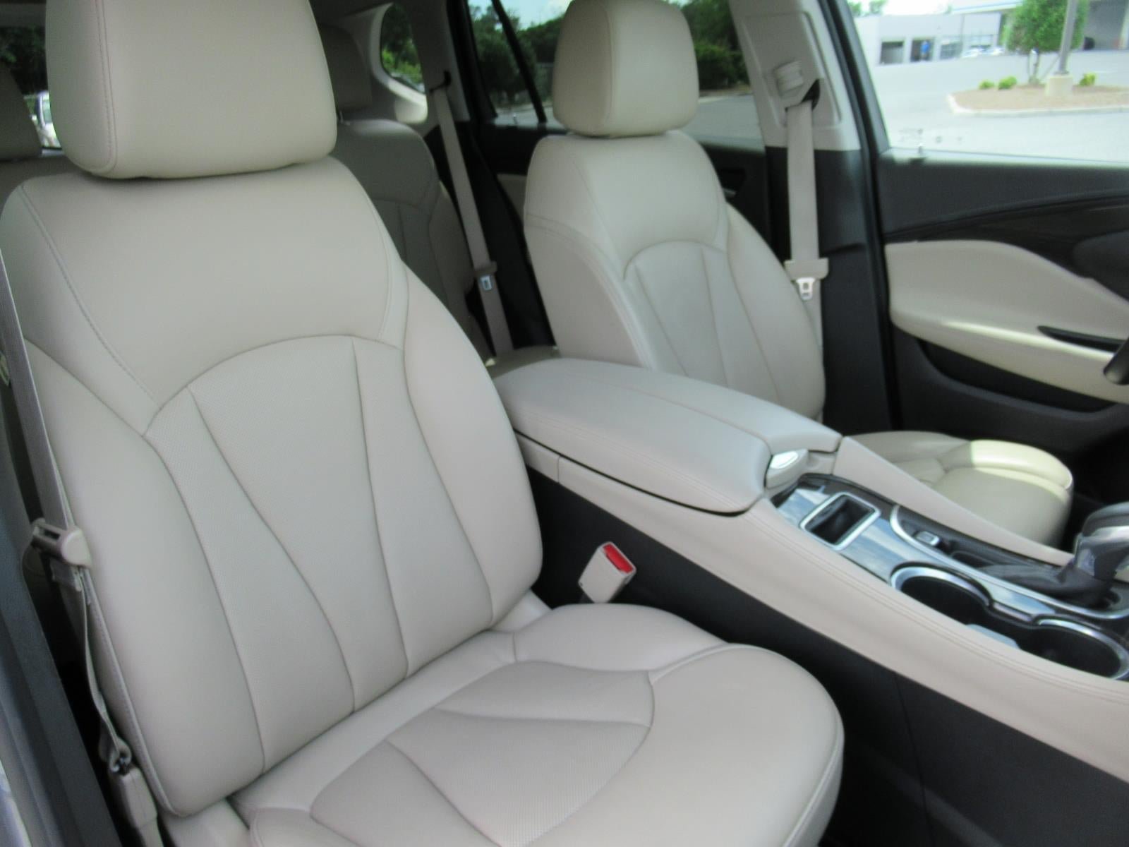 Used 2020 Buick Envision Premium w/ Driver Confidence Package AWD/4WD image 9