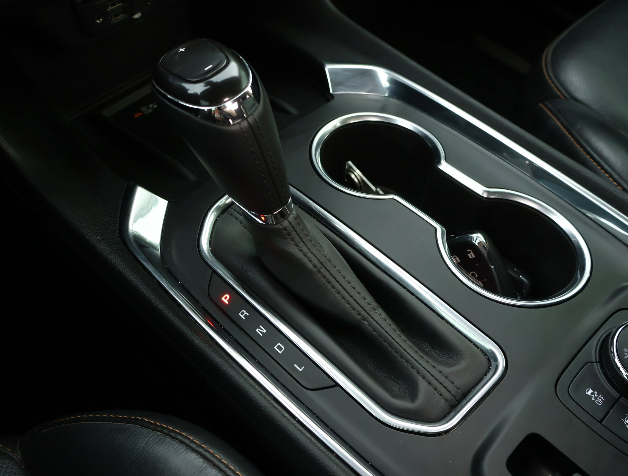 Used 2020 Chevrolet Traverse Premier w/ Redline Edition image 21