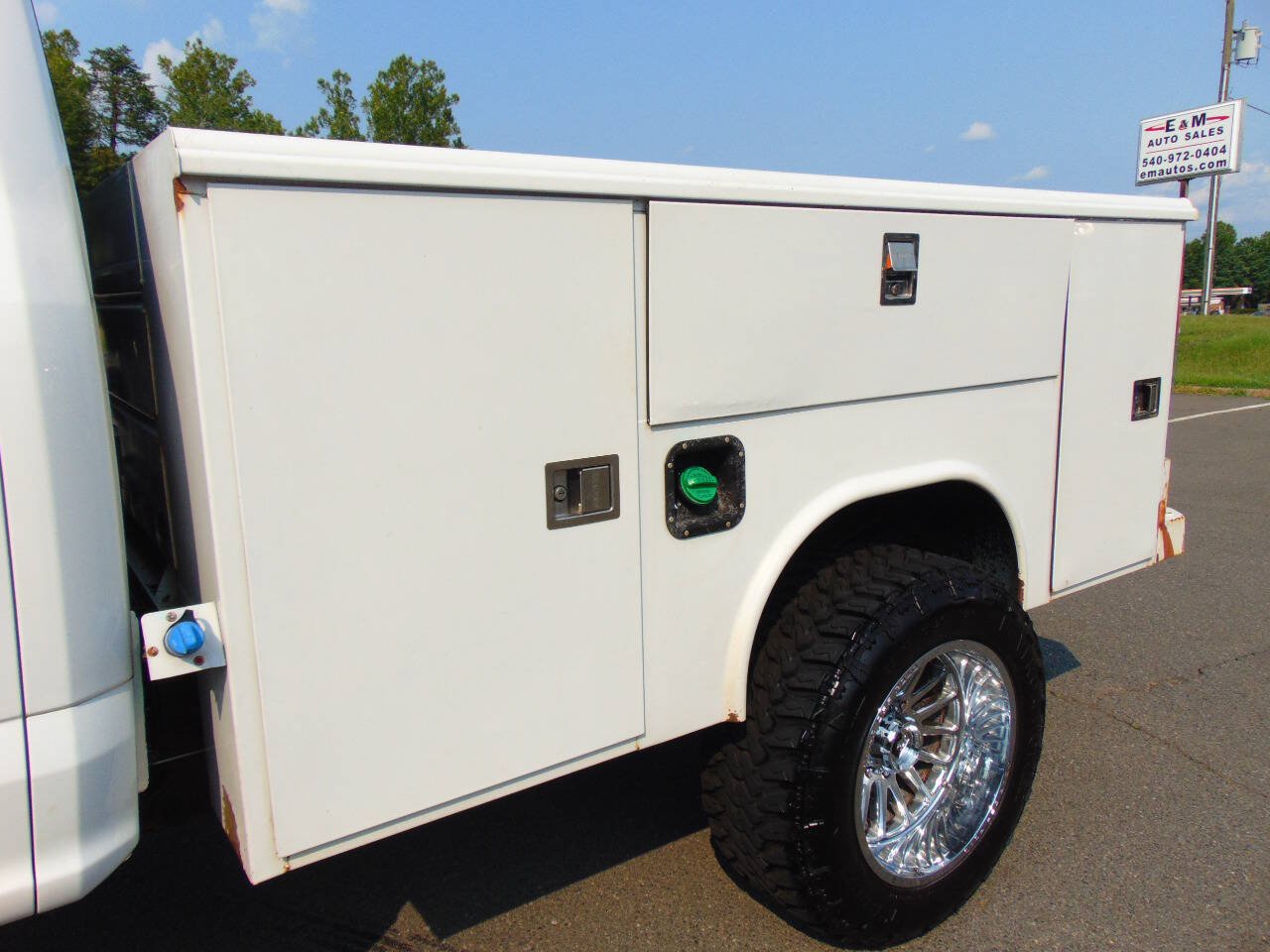 Used 2017 Ford F350 XL w/ Power Equipment Group AWD/4WD image 29