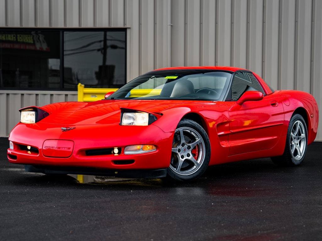 Used 2001 Chevrolet Corvette Coupe w/ Preferred Equipment Group2 RWD image 9