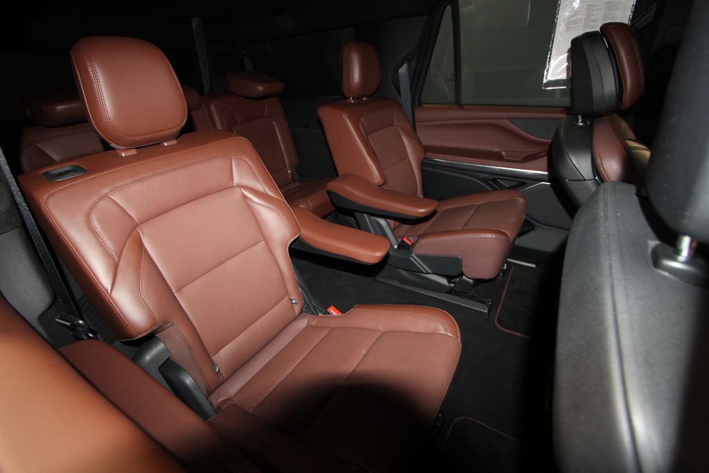 Used 2025 Lincoln Navigator L Reserve AWD/4WD image 27