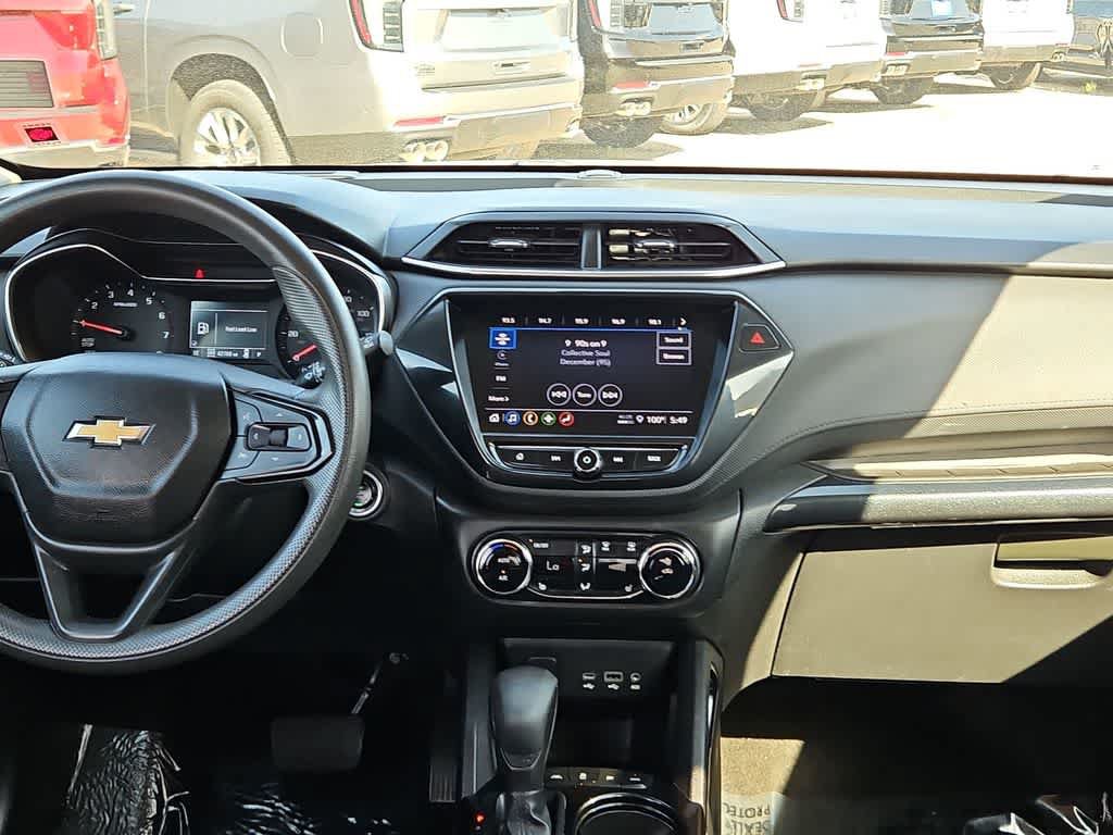 Used 2023 Chevrolet TrailBlazer LT w/ Convenience Package AWD/4WD image 14