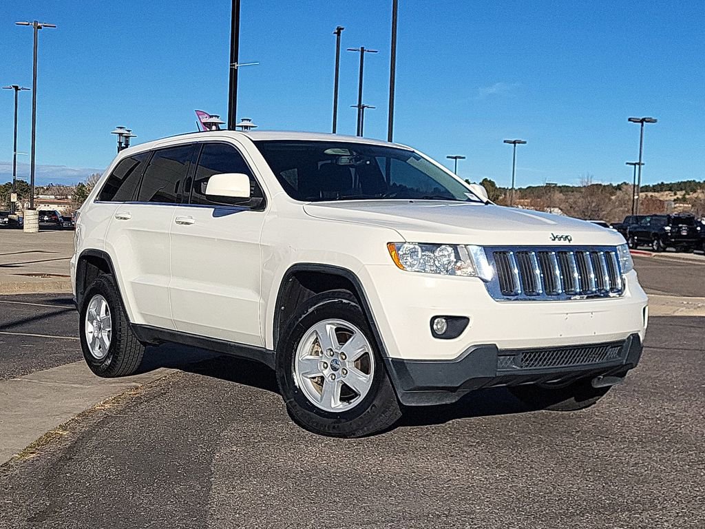 Used 2012 Jeep Grand Cherokee Laredo image 2