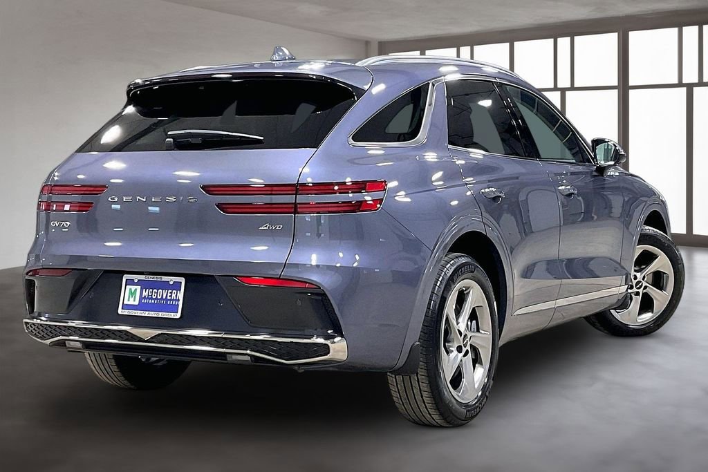 Used 2026 Genesis GV70 2.5T Select image 6