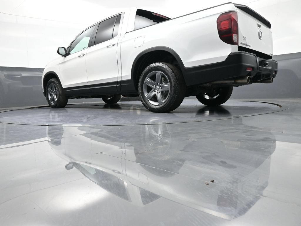 Certified 2023 Honda Ridgeline RTL image 32