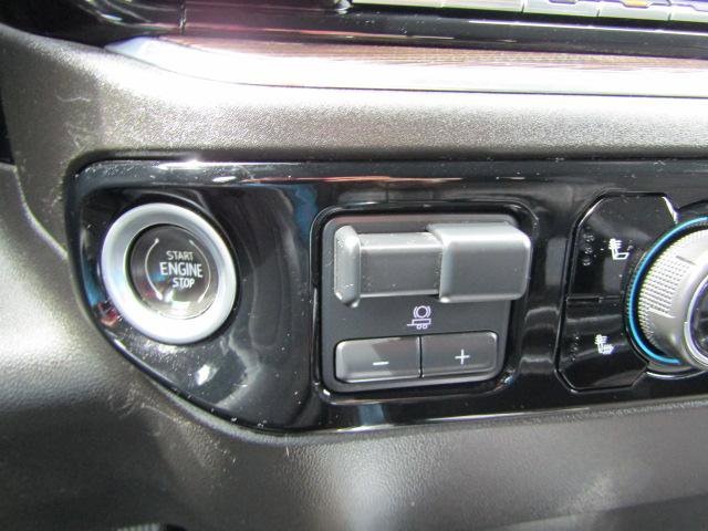 Used 2024 Chevrolet Silverado 2500 LT w/ All Star Edition image 15