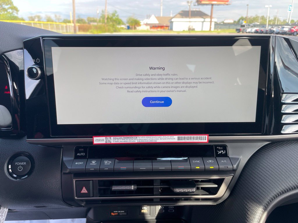 New 2026 Toyota Camry Hybrid FWD image 21