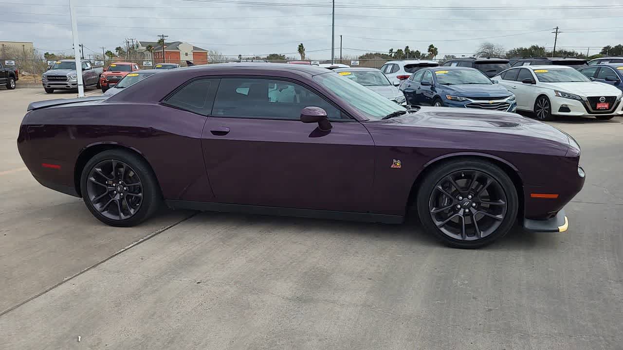 Used 2022 Dodge Challenger R/T Scat Pack RWD image 9