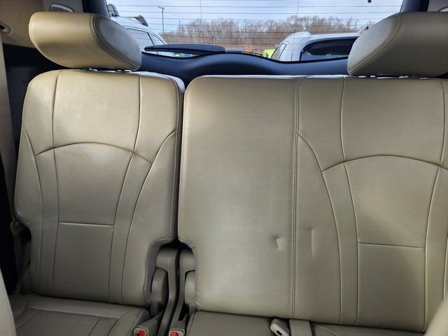 Used 2020 Buick Enclave Premium w/ Sun and Sites Package image 8