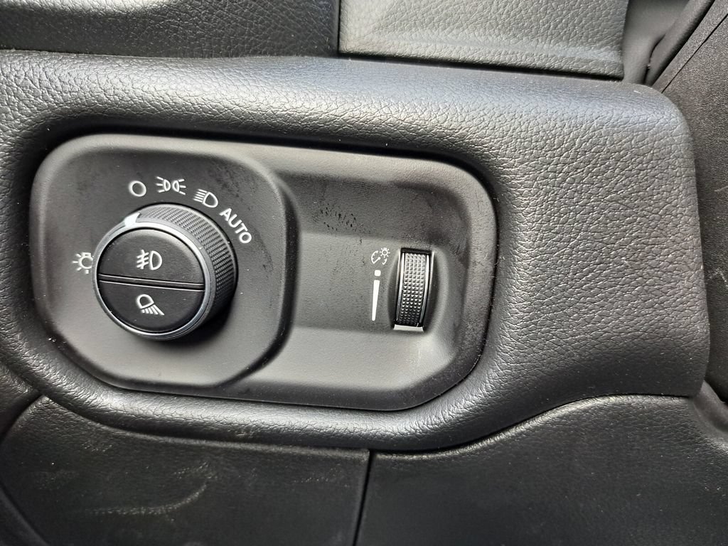 New 2026 RAM 3500 Tradesman AWD/4WD image 16