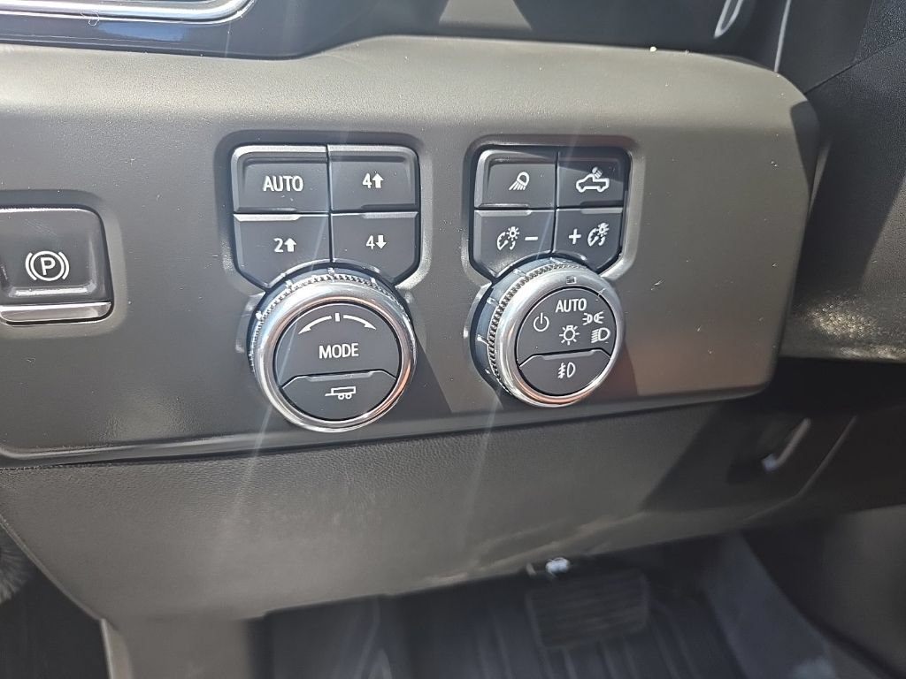 Used 2025 GMC Sierra 3500 Denali Ultimate AWD/4WD image 12