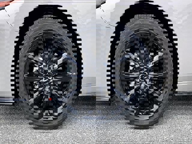 New 2026 MAZDA MAZDA3 Hatchback w/Premium Plus Pkg image 7