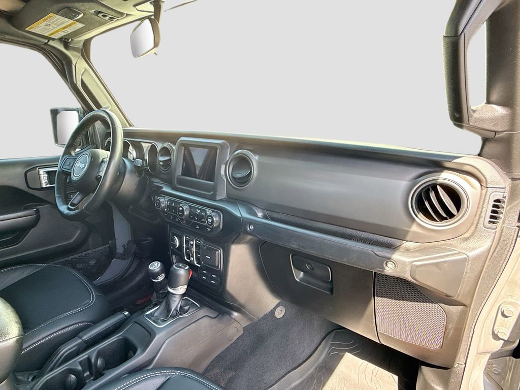 Used 2021 Jeep Gladiator Willys image 26