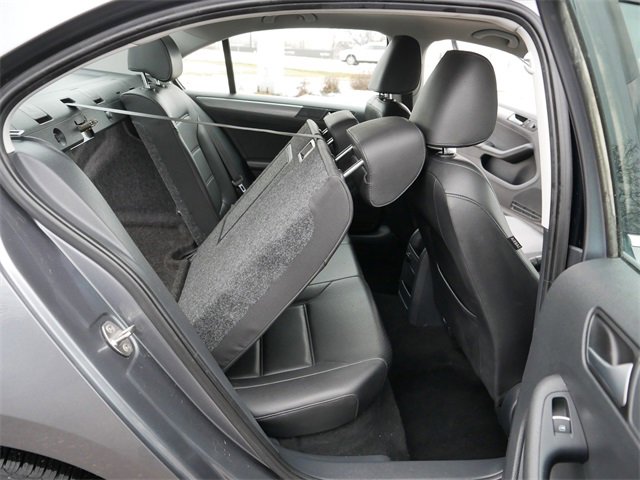 Used 2015 Volkswagen Jetta TDI SE image 19