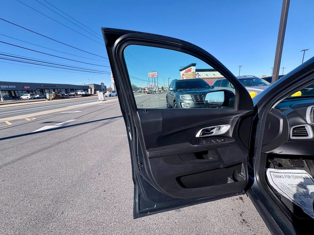 Used 2017 Chevrolet Equinox LT w/ Convenience Package image 19
