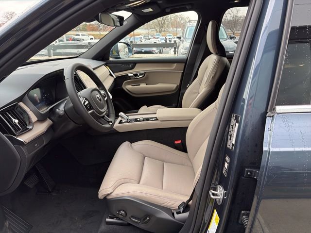 New 2026 Volvo XC90 B6 Ultra w/ Protection Package Premier image 11