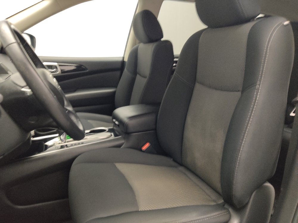 Used 2019 Nissan Pathfinder SV FWD image 17