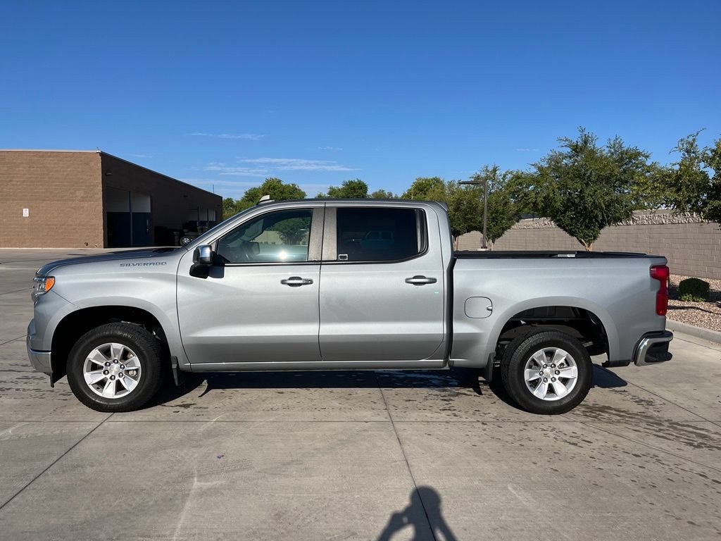 Used 2025 Chevrolet Silverado 1500 LT RWD image 9