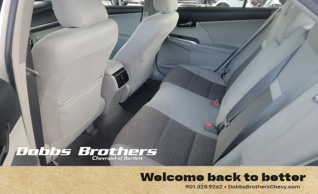 Used 2014 Toyota Camry XLE w/ Moonroof Package FWD image 12