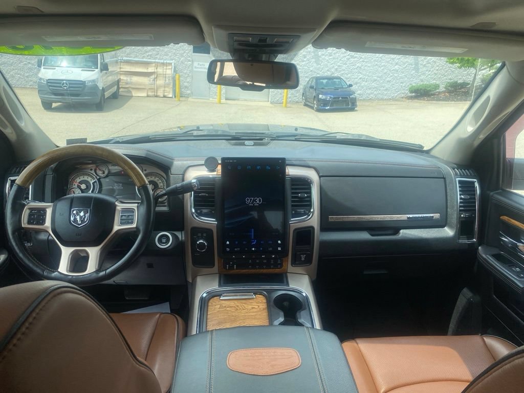 Used 2018 RAM 3500 Laramie Longhorn w/ Snow Chief Group AWD/4WD image 12