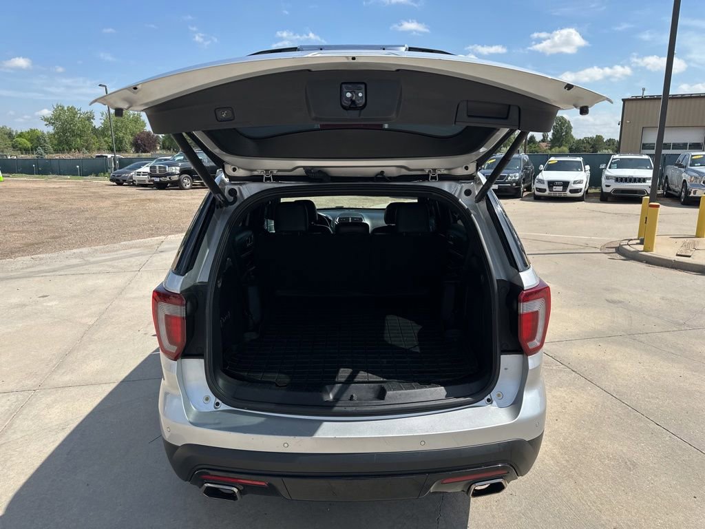 Used 2017 Ford Explorer Sport w/ Equipment Group 401A AWD/4WD image 22