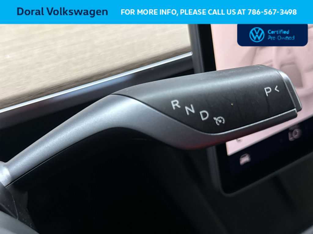 Used 2025 Tesla Model Y Long Range image 21