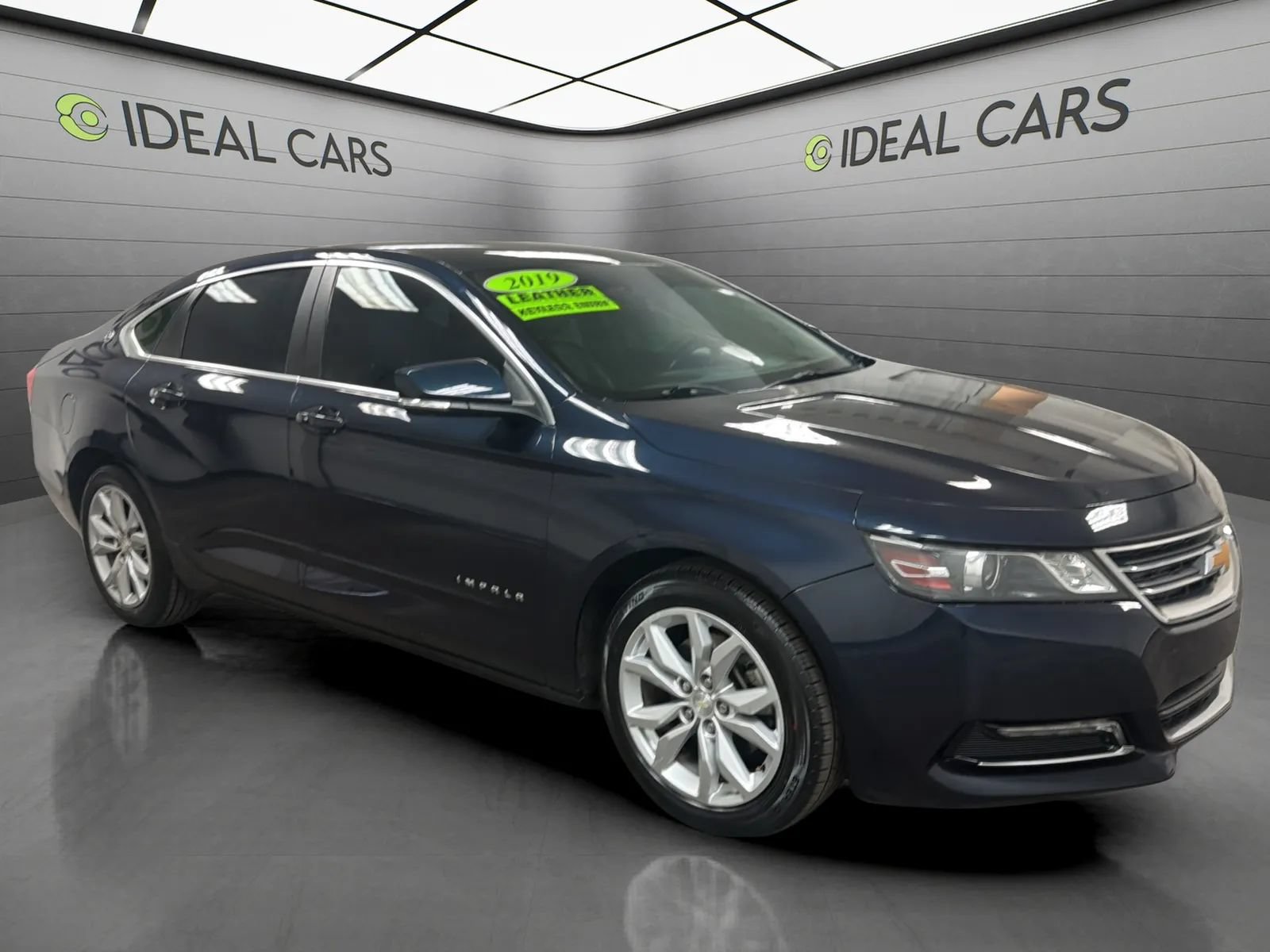 Used 2019 Chevrolet Impala LT FWD image 3