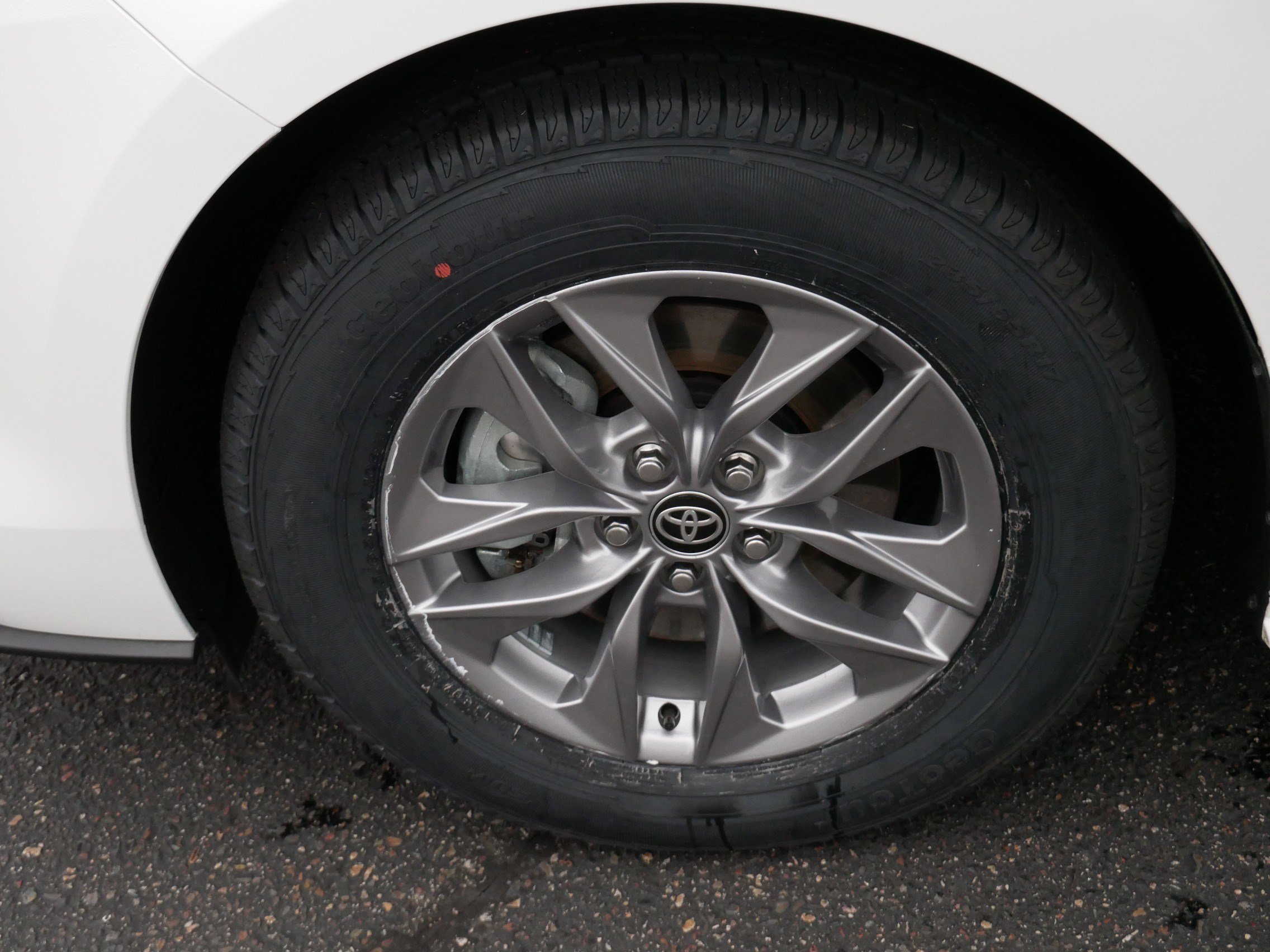 Certified 2026 Toyota Sienna LE FWD image 15