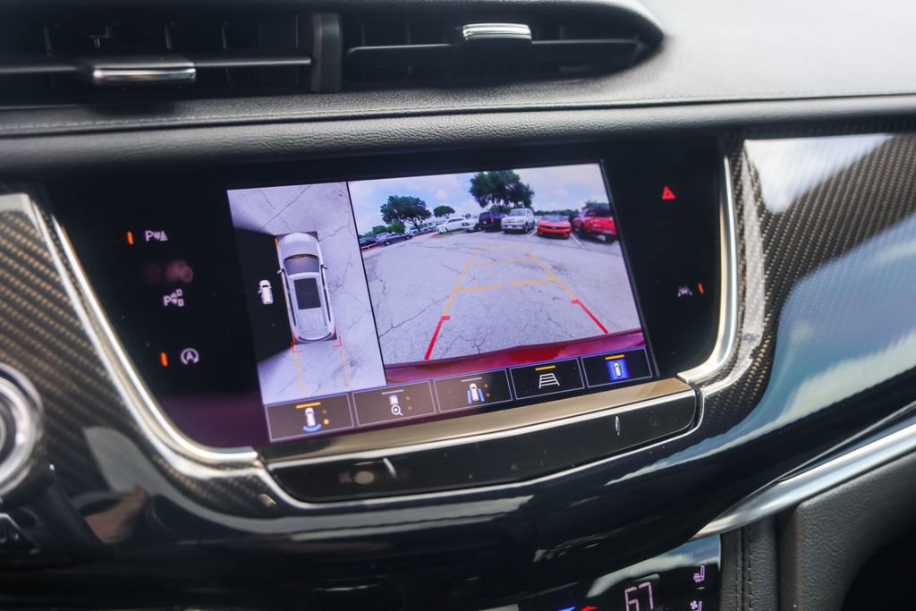 Certified 2024 Cadillac XT6 Sport w/ Technology Package AWD/4WD image 17