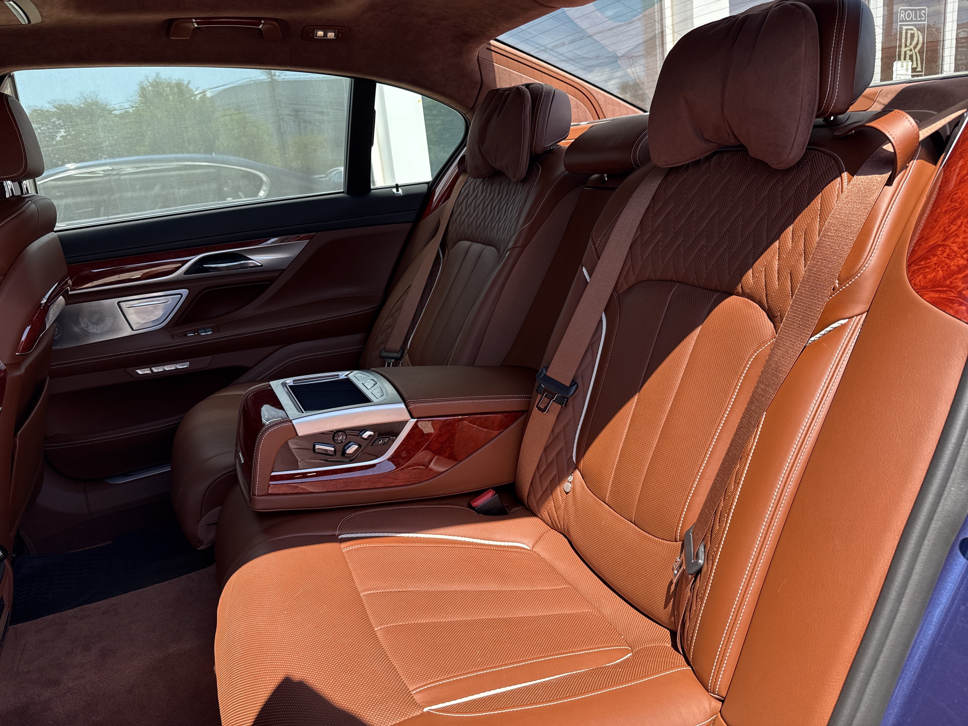 Used 2018 BMW ALPINA B7 xDrive AWD/4WD image 34