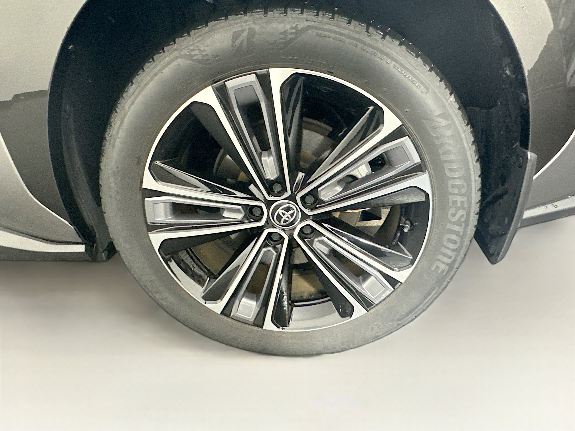 Used 2023 Toyota bZ4X AWD w/ Weather Package image 11