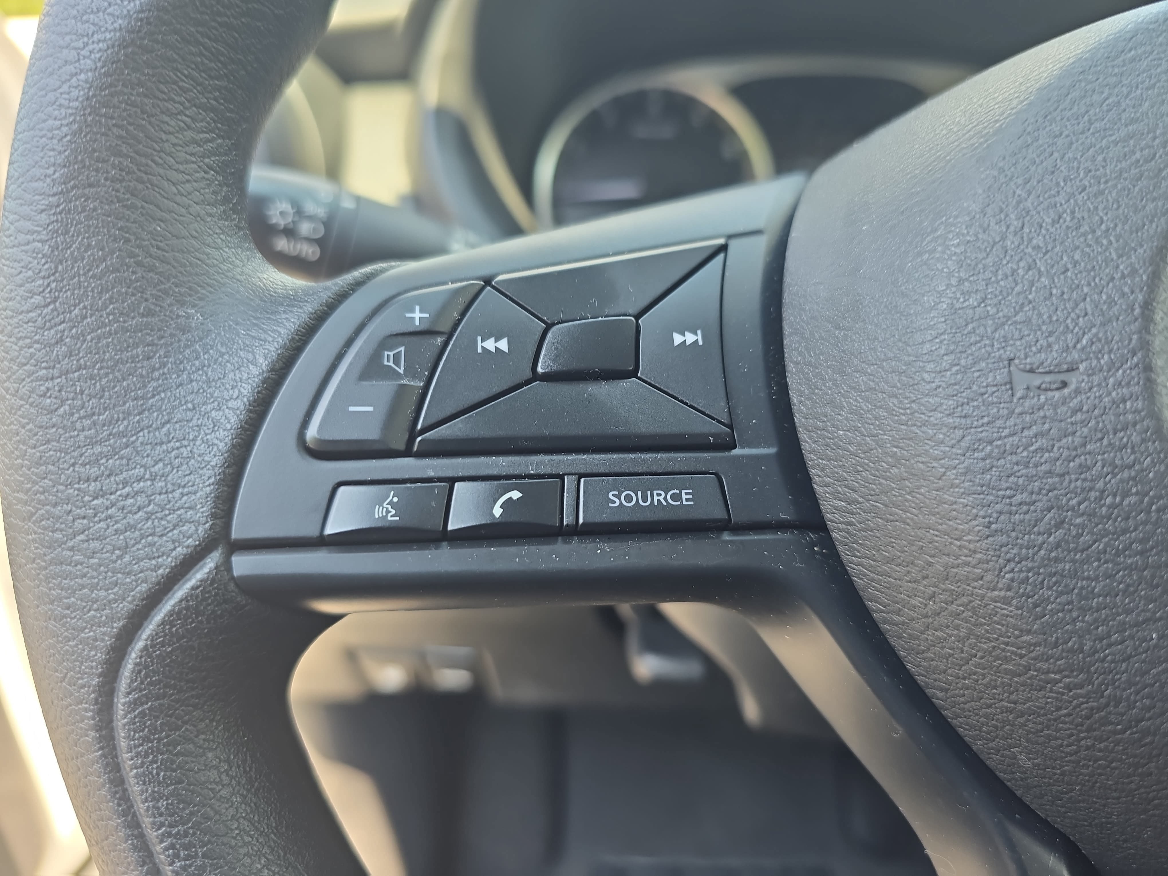 Used 2025 Nissan Kicks Play S FWD image 16