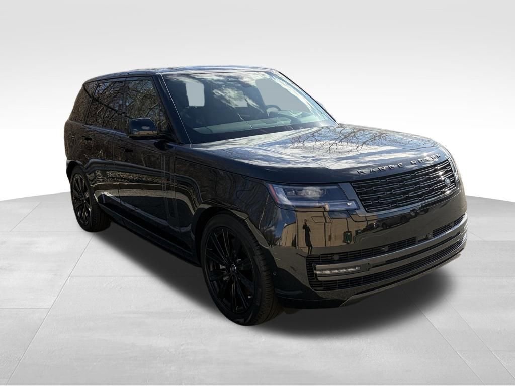 New 2025 Land Rover Range Rover SE image 3